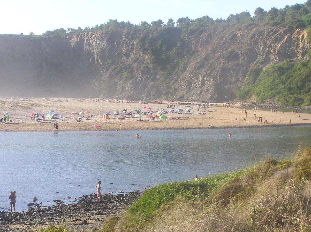 Mira-Rio Lägenhet Praia de Odeceixe Exteriör bild